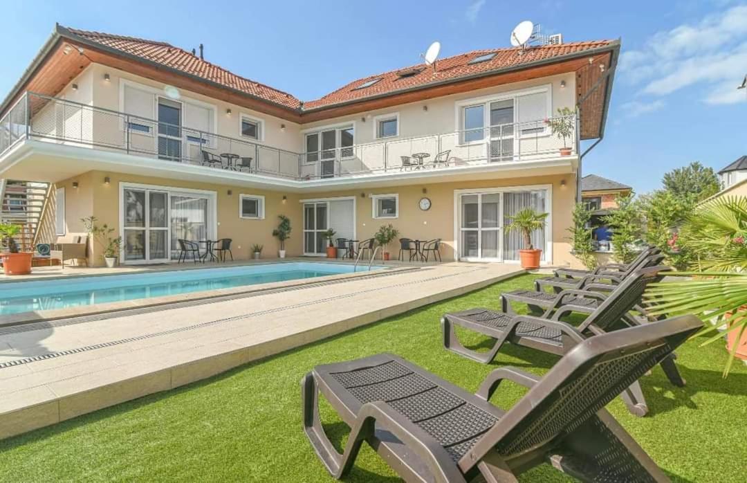Happy Apartments Balatonlelle Exterior foto